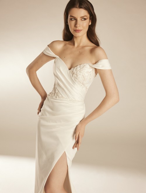 https://elisebride.ro/images/stories/virtuemart/product/KYLE 1.jpg